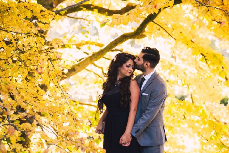 pre wedding shoot photography at botanical gardens-1