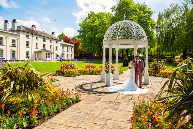 Sandwell Registry Office wedding photo 1