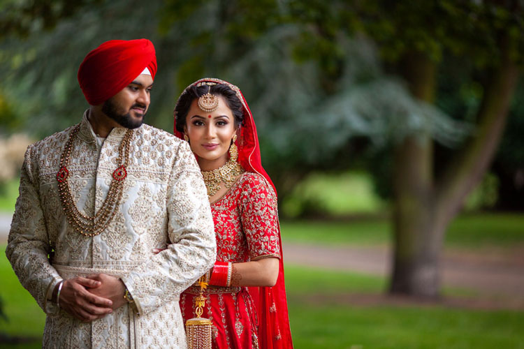 bride-and-groom-portrait-in-local-park