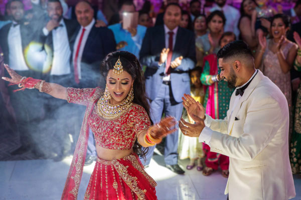 couple dancing at rose gardens reception 2