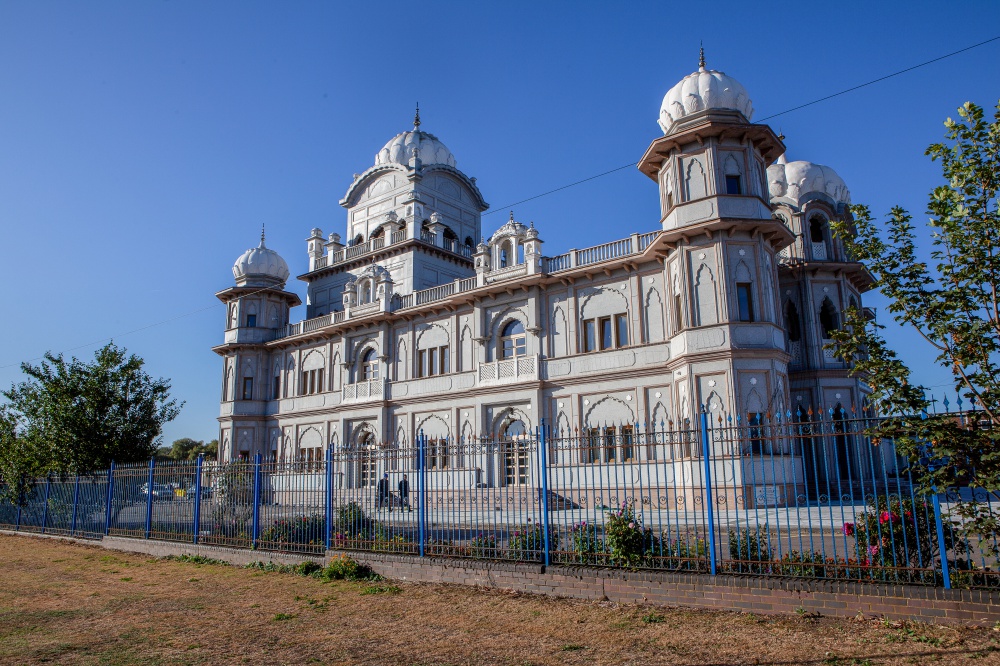 Guru Nanak Gurdwara - 84 Ford End Rd 3