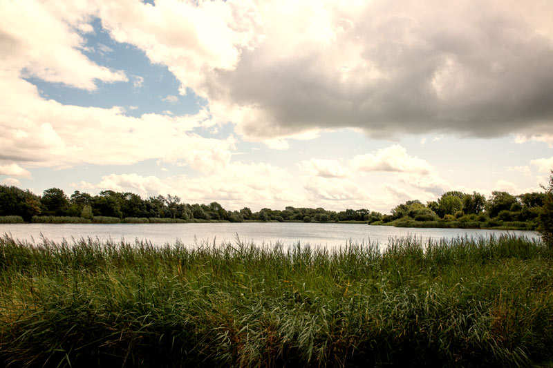 De-Vere-Cotswold-Water-Park-asian-wedding-venue