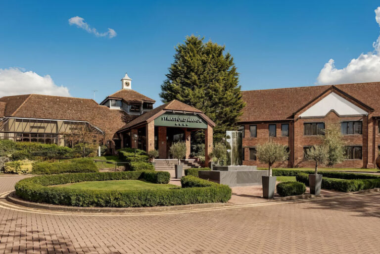 stratford-manor-hotel-asian-wedding-venue